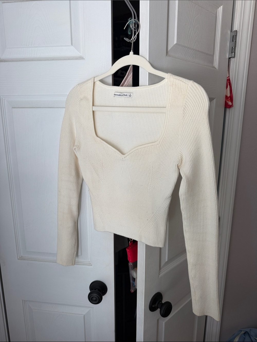 Abercrombie & Fitch Cream Ribbed V-Neck Sweater